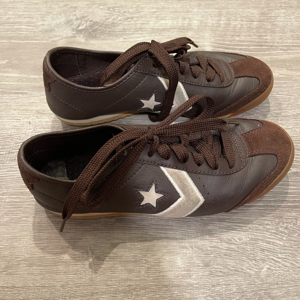 Converse all stars